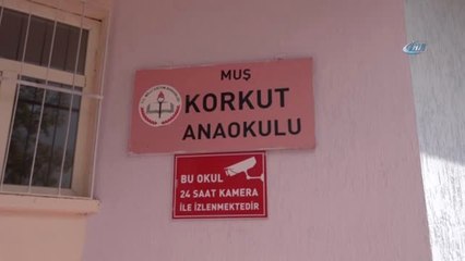 Köy Okulu Öğrencilerine Oyuncak ve Kırtasiye Desteği