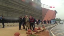 Gaziantep Firari Asker Silahla Mağza Çalışanlarını Rehin Aldı
