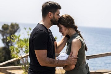 Kanal D, Sahneleri Tepki Çeken Bir Umut Yeter'i Yayın Akışından Kaldırdı