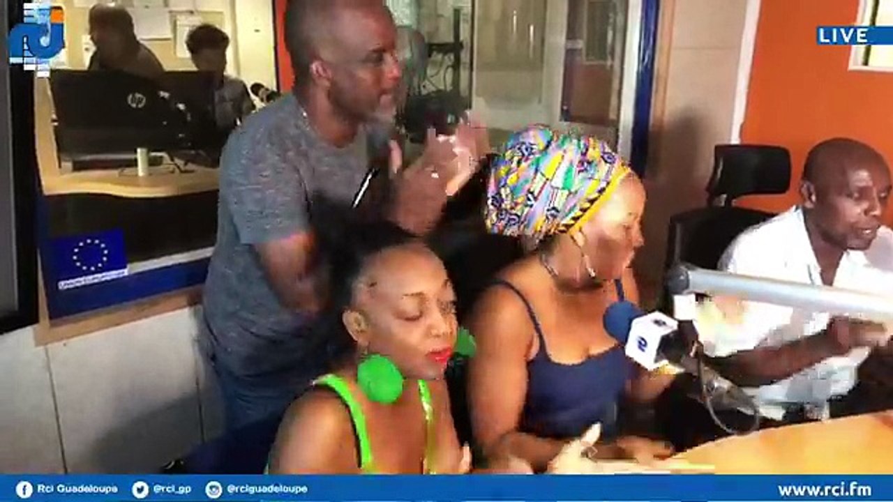 L'une des plus grandes voix du gwo ka, William Flessel et son groupe sont les invités de la Grande Famille sur RCI jusqu’à 13H  !#guadeloupe #rci #lagrandef