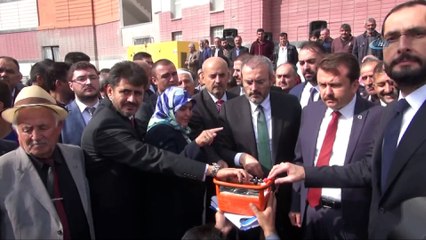 AK Parti'li Ünal: 'Hepimizin ortak amacı, Türkiye’yi ayağa kaldırmak'