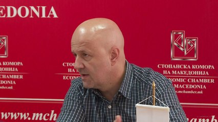 Bujqit në pritje të naftës së gjelbër