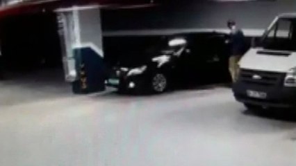 Başkonsolosluğa Ait Araç Otoparka Böyle Bırakıldı