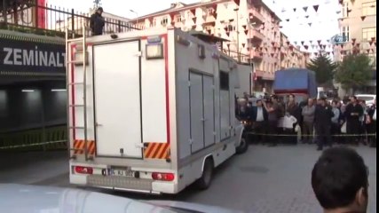 Suudi Arabistan Konsolosluğu'na Ait Aracın Otoparka Bırakılma Anı Kamerada