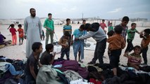 Des déplacés syriens se préparent à l'hiver dans un camp