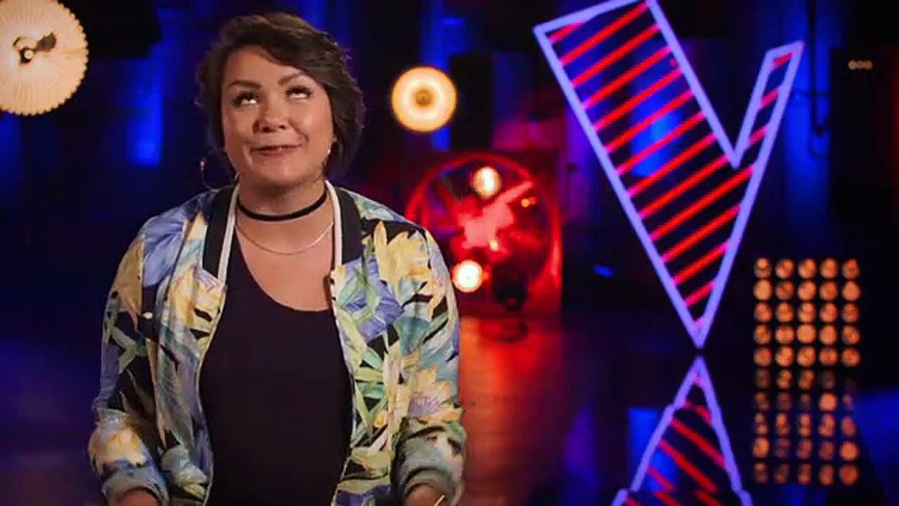 Lisa Lukoschek: "Strangers" | Blind Audition | The Voice of Germany 2018