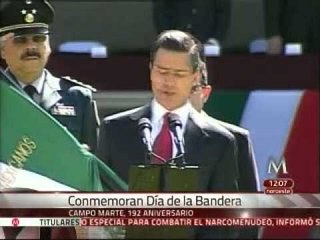 Peña rinde homenaje a la Bandera