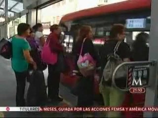 El jefe de Gobierno justifica alzas "para mejorar la calidad del servicio"