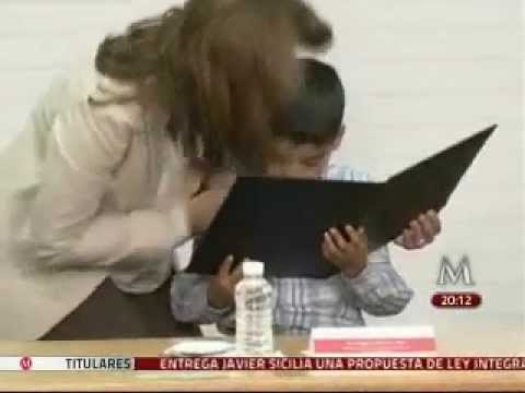 Firman DIF y Segob convenio para regularizar actas de nacimientos