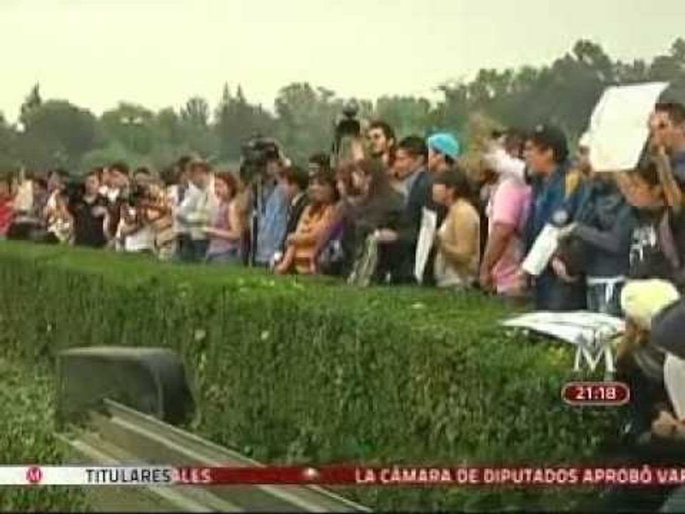 Encapuchados mantienen paro en rectoría