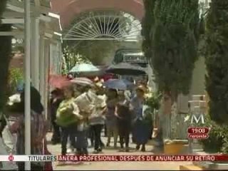 Familiares de víctimas de Xalostoc realizan caminata fúnebre