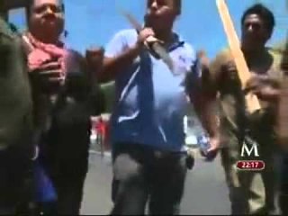 La CNTE bloquea paso vehicular en la Autopista del Sol