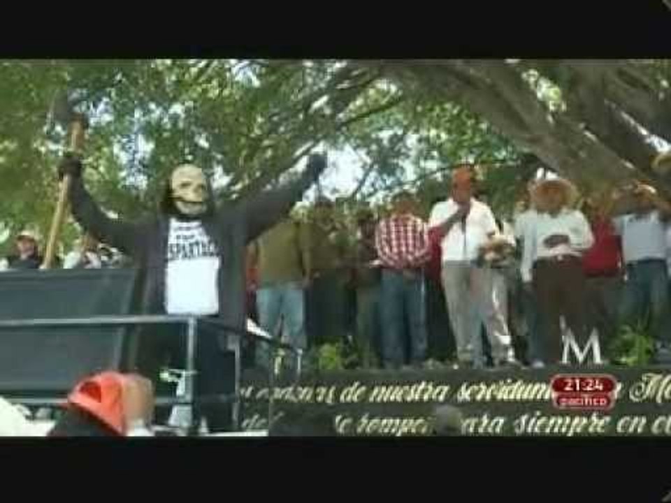 En Chilpancingo, maestros marchan y realizan mitin