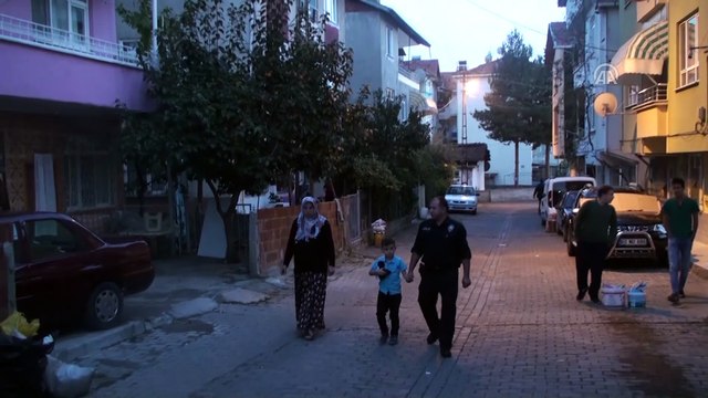 Okula gitmek istemeyen minik Efe'yi polis ikna etti - TOKAT