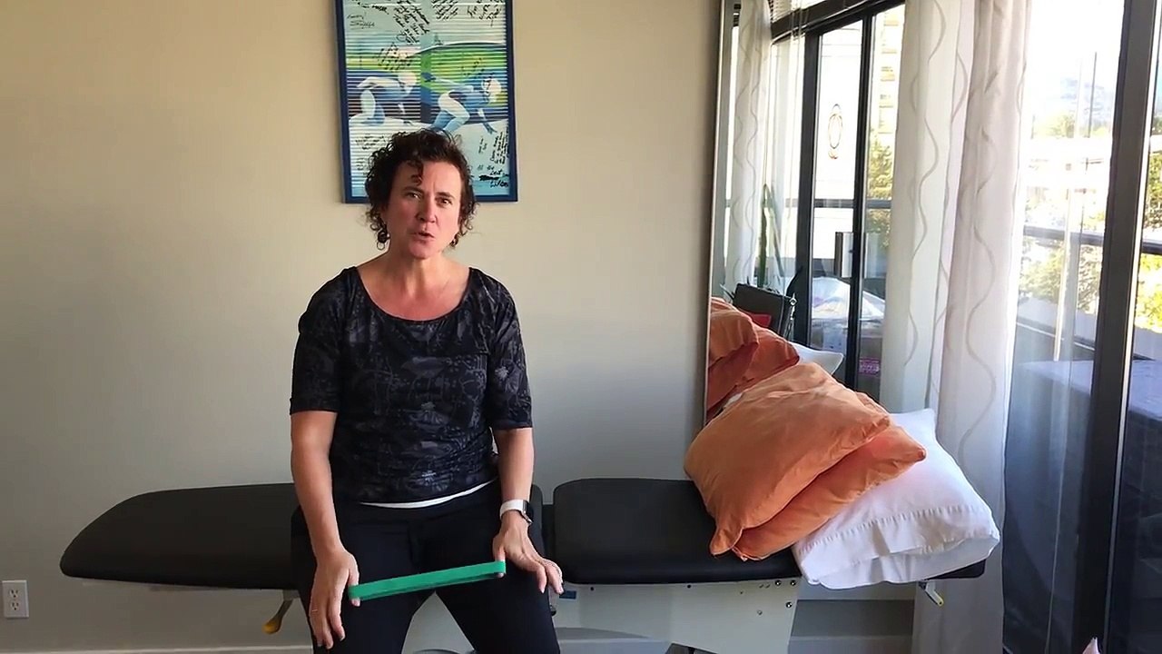 Hip Stability Exercise 2 - Hip and Glut Strength - Gluteus Medius Clamshells with Resistance