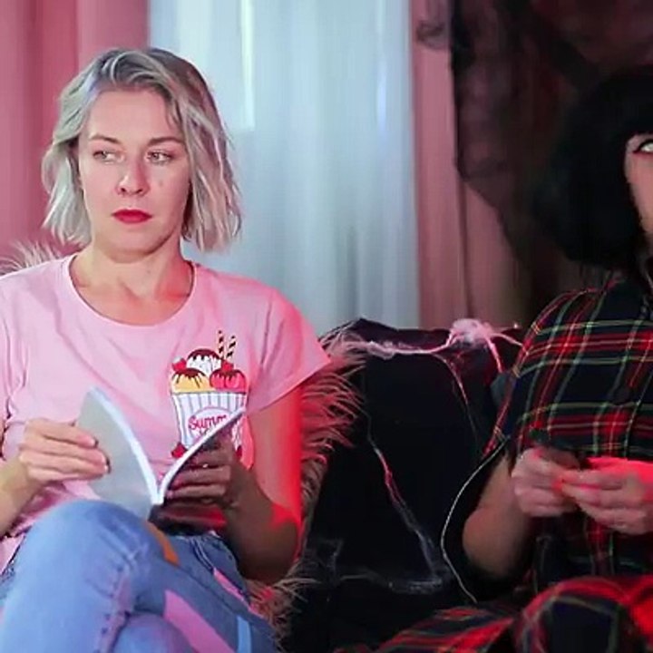 12 Scary And Funny Pranks And Hacks / If Halloween Was A Person. Full video: