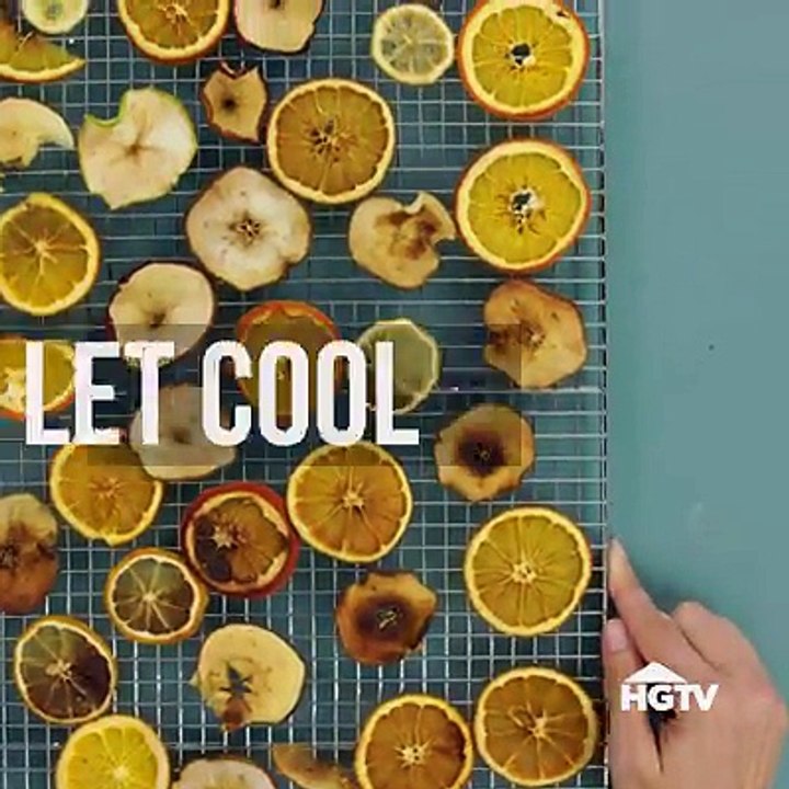 Use all your senses to fully embrace the magic of Autumn.    More potpourri pointers >>   