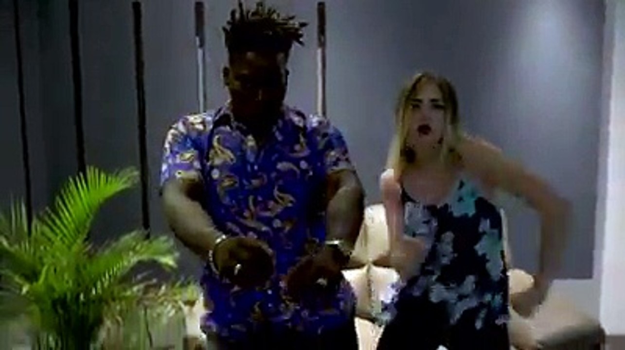 ¿Por qué se llama #Wansay ? #HolaSoyVerito te enseña al MÁS FAMOSO de #TCMiCanal . ¿Aún se mueve ? Es viernes y bailamos: "Muévelo, muévelo..." .