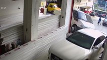 İzmir Kayınpederin İşyeri Baskını Güvenlik Kamerasında