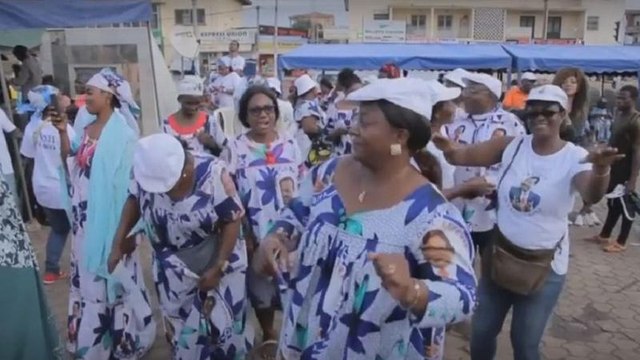 Présidentielle au Cameroun : les partisans de Paul Biya célèbrent sa réélection