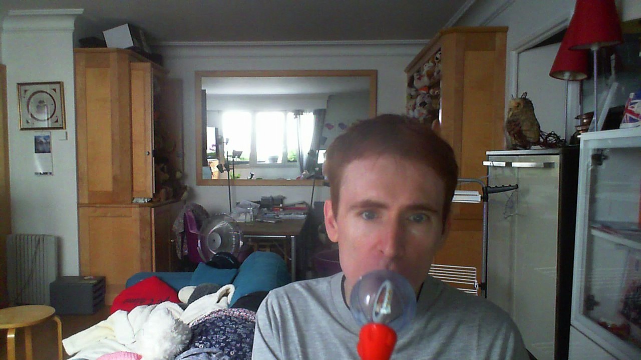 Wiwi égratigne "pourquoi tu m'appelles pas" de Charly Bell & Dadju