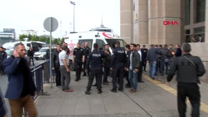 İstanbul Adalet Sarayı Önünde Kavga 3 Yaralı