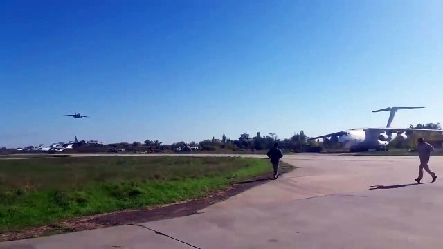 Survolés par des avions de chasses ukrainiens, des militaires ont la peur de leur vie !