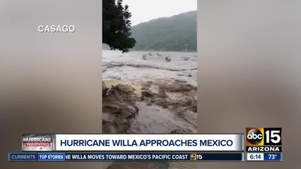 Hurricane WIlla closes in on Mexico