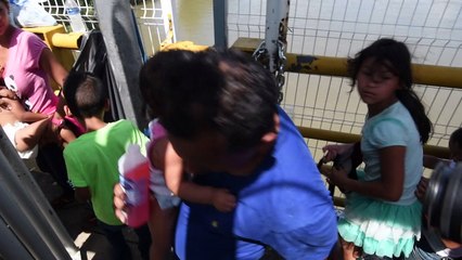 México permite ingreso de migrantes hondureños