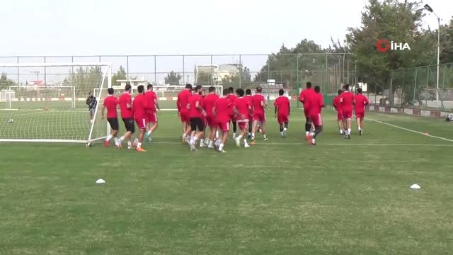 Hatayspor Teknik Direktörü Palut: Oyundan Memnunum Ama Skordan Değil