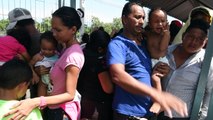 México permite entrada de centenas de hondurenhos