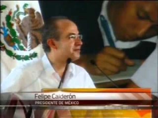 Inaugura Calderón ciclo escolar