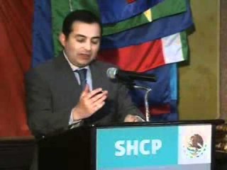 Cordero y las familias con seis mil pesos