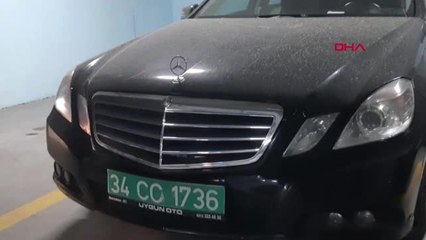 Sultangazi'deki Araçtan Kişisel Eşyalar Çıktı