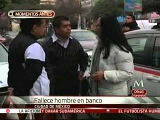 Muere en un banco y el gerente se niega a cerrar la sucursal