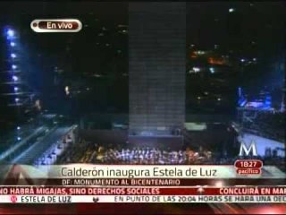 Encienden Estela de Luz, monumento al bicentenario