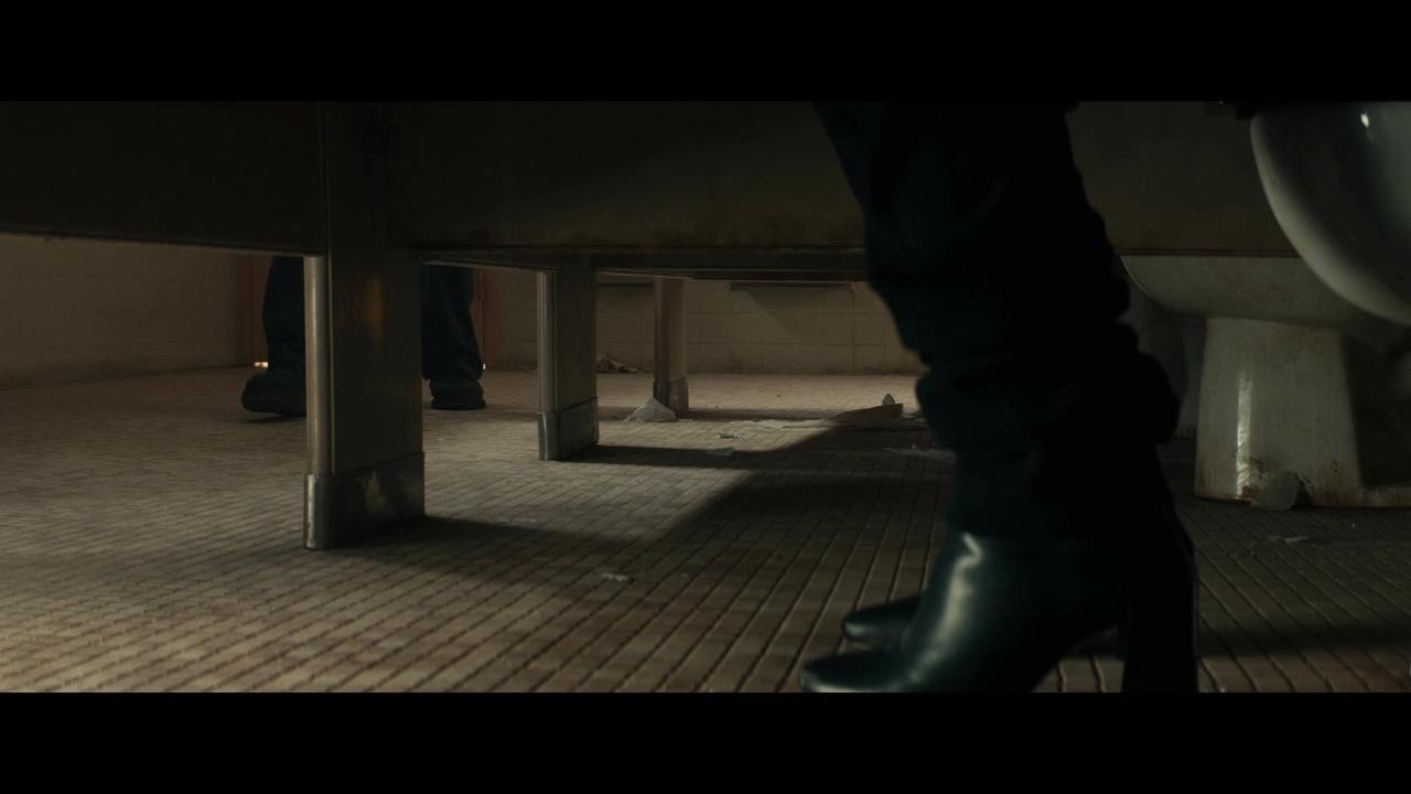 Halloween - Clip 04 Michael Myers findet Dana auf der Toilette (Deutsch) HD