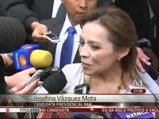 Vázquez Mota se reúne con Felipe Calderón en Los Pinos