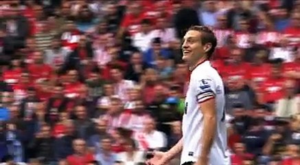 We hope Nemanja Vidic loves his birthday as much as he loved defending! 