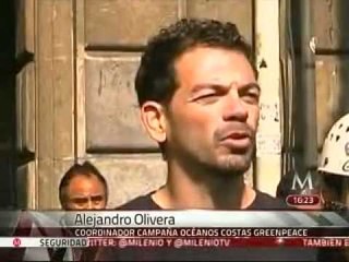 Activistas de Greenpeace exigen a Calderón cancelar Cabo Cortés