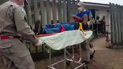 Homem é esfaqueado ao evitar ação de ladrão