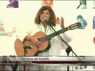 Sorprende Peña Nieto a madres priistas en su día