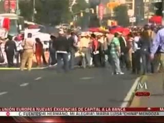 "Fuera Gordillo del SNTE" pronuncian maestros en su marcha en el DF