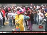 Previo a concierto de McCartney en el Zócalo, fans se preparan