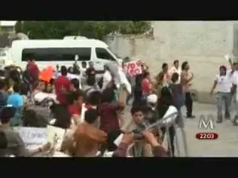 Protestan en Querétaro contra Peña Nieto; llama a no caer en provocaciones