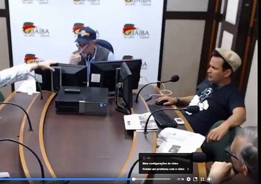 Jornalista pede demissão ao vivo após ser censurado por Bolsonaro