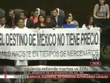 Izquierda expone mantas en contra de Peña Nieto