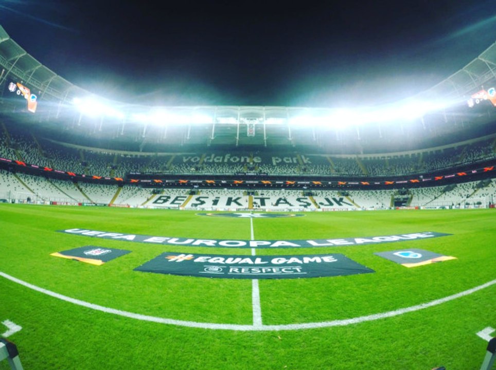 Vodafone Park Zemini Eski Haline Döndü