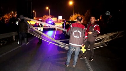 Beton pompası MOBESE direğine çaptı - EDİRNE