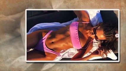 Ünlü Manken Bella Hadid, Pembe Bikinisiyle Plajın Tozunu Attırdı!